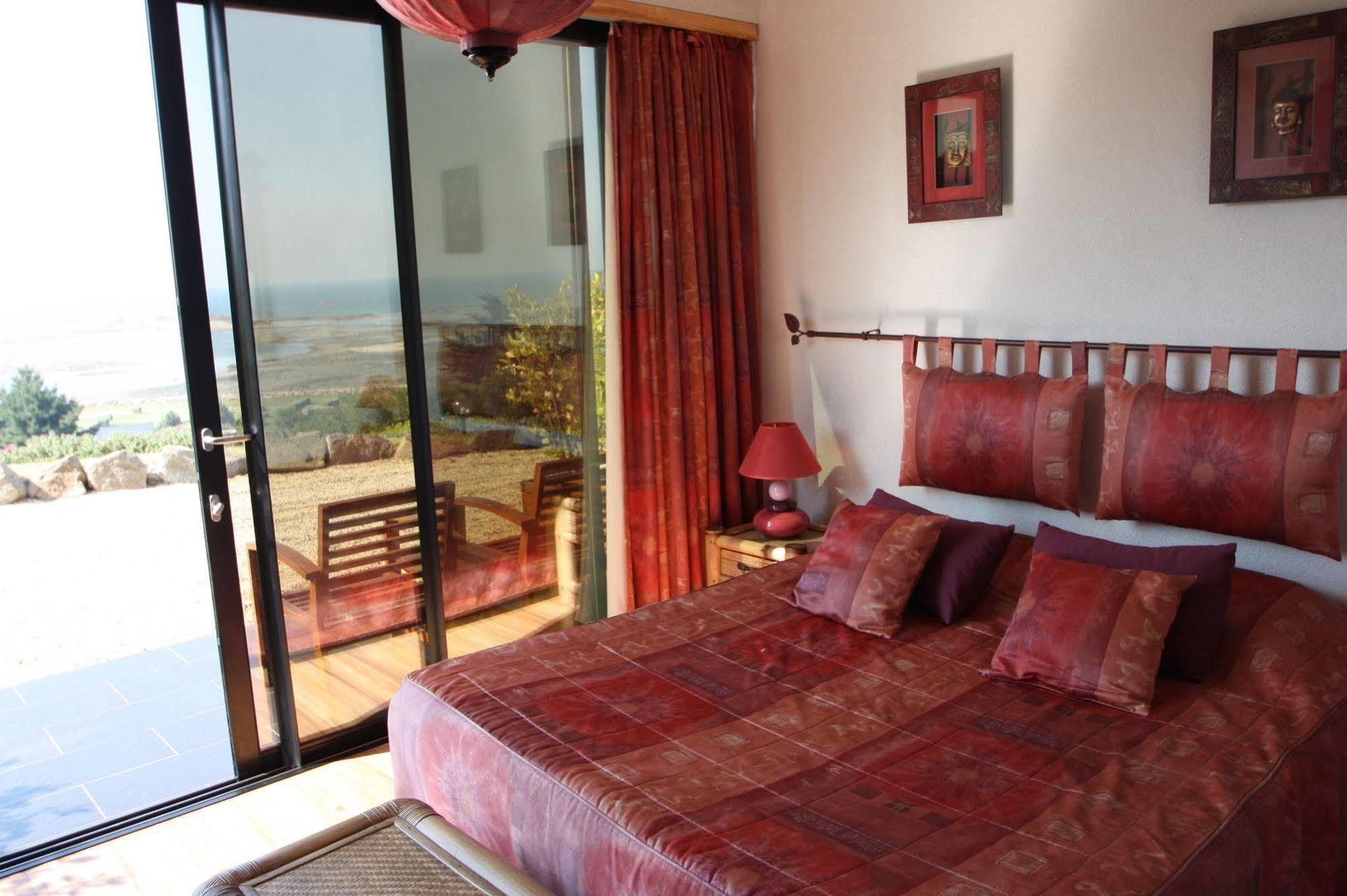Hotel Domaine Buhez Nevez Trélévern Esterno foto